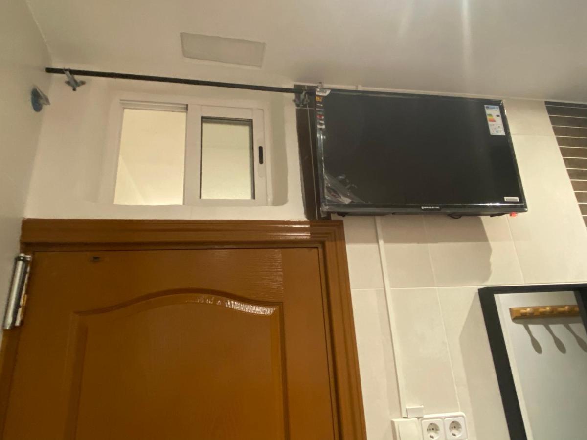 Hostal Granvia 628 Барселона Экстерьер фото