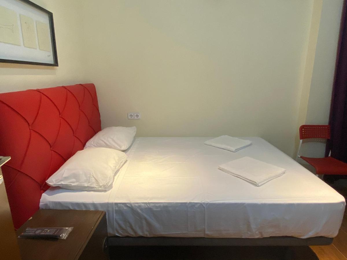 Hostal Granvia 628 Барселона Экстерьер фото