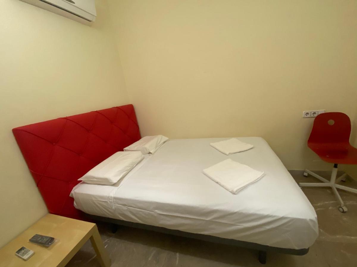 Hostal Granvia 628 Барселона Экстерьер фото