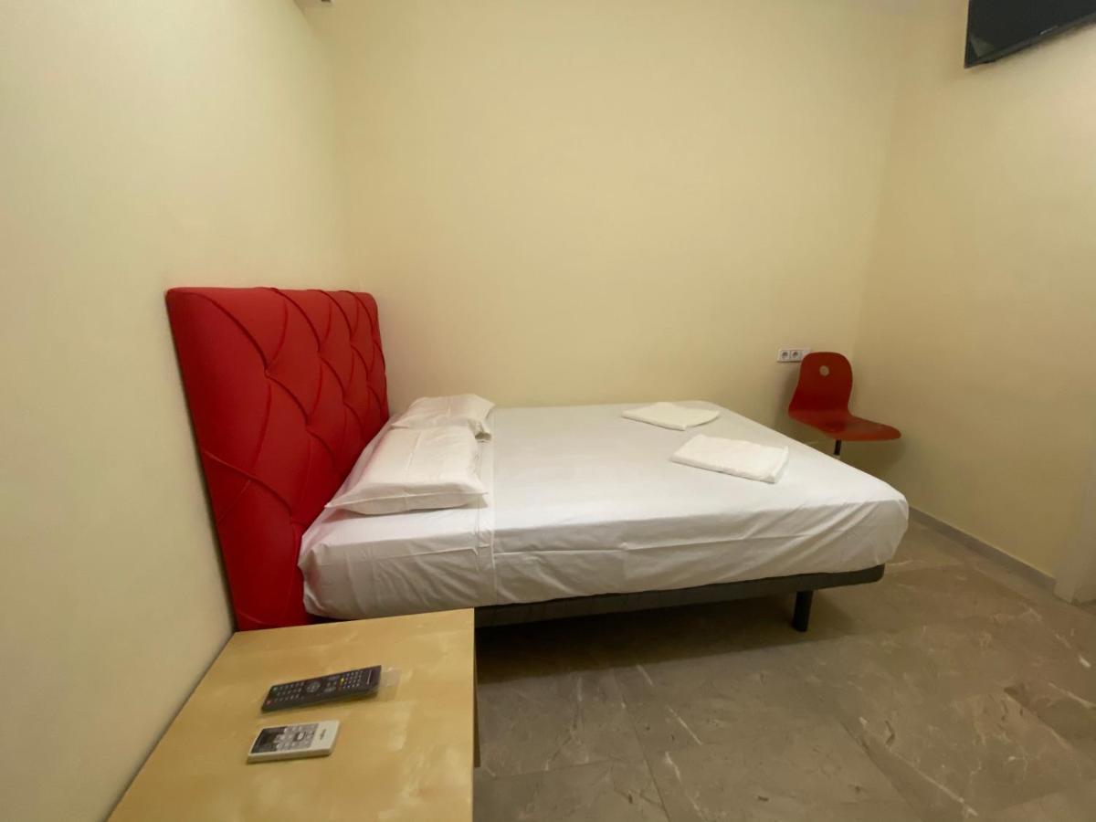 Hostal Granvia 628 Барселона Экстерьер фото