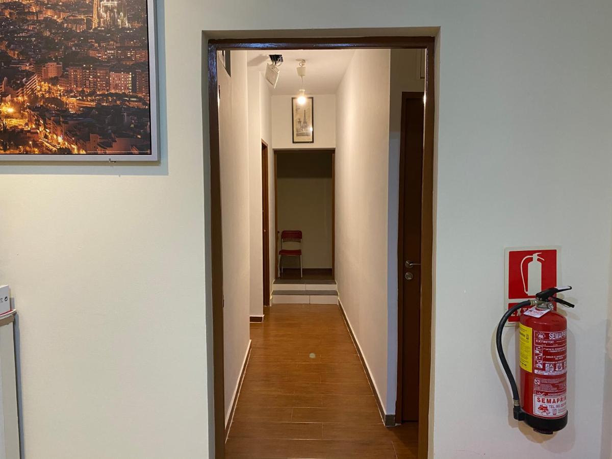 Hostal Granvia 628 Барселона Экстерьер фото