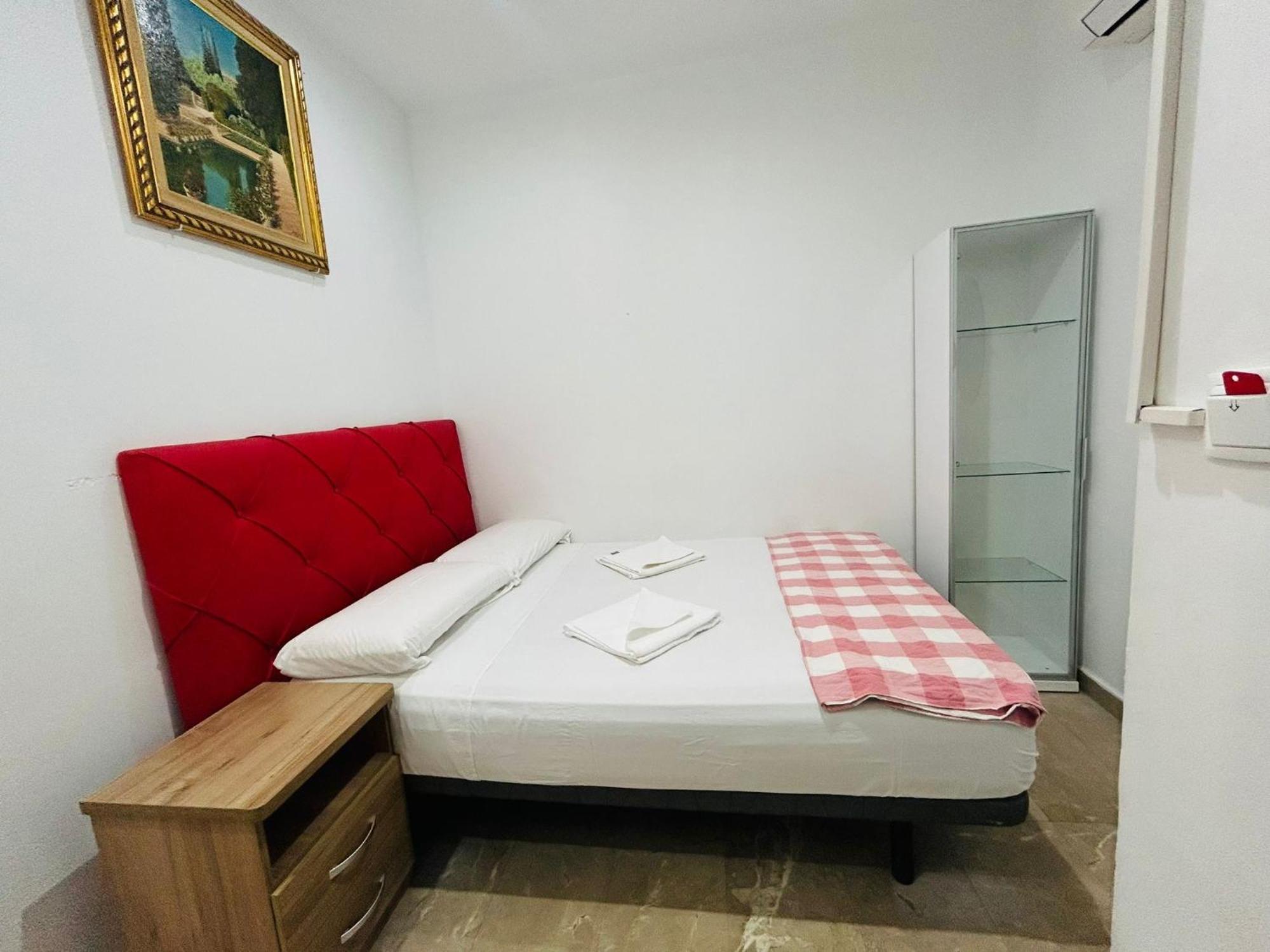 Hostal Granvia 628 Барселона Экстерьер фото