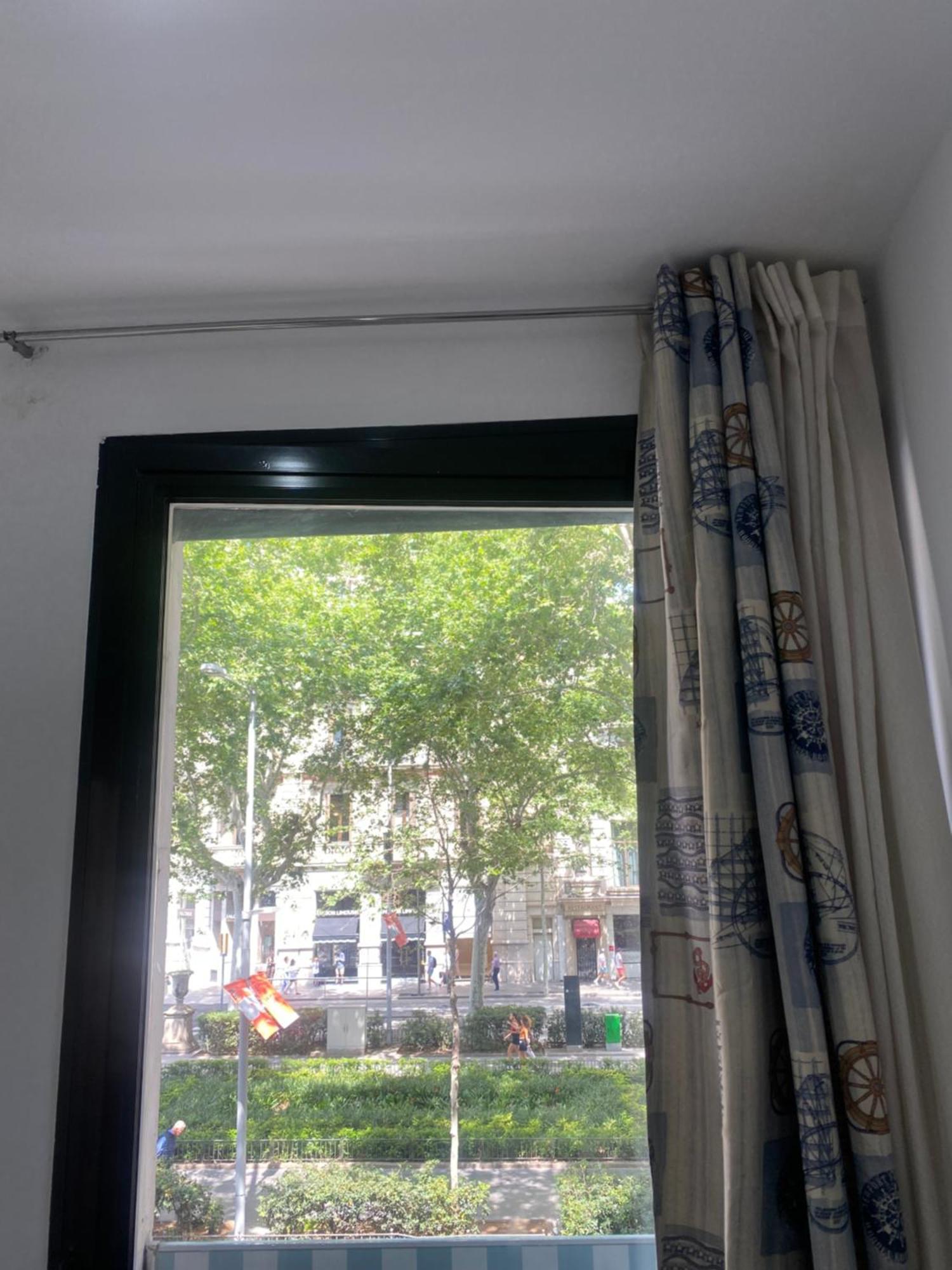 Hostal Granvia 628 Барселона Экстерьер фото