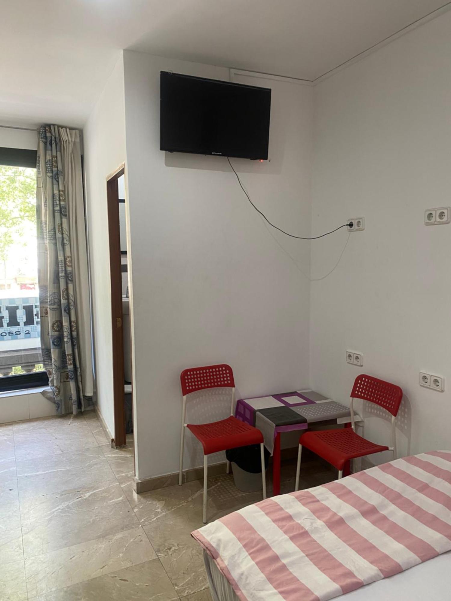 Hostal Granvia 628 Барселона Экстерьер фото