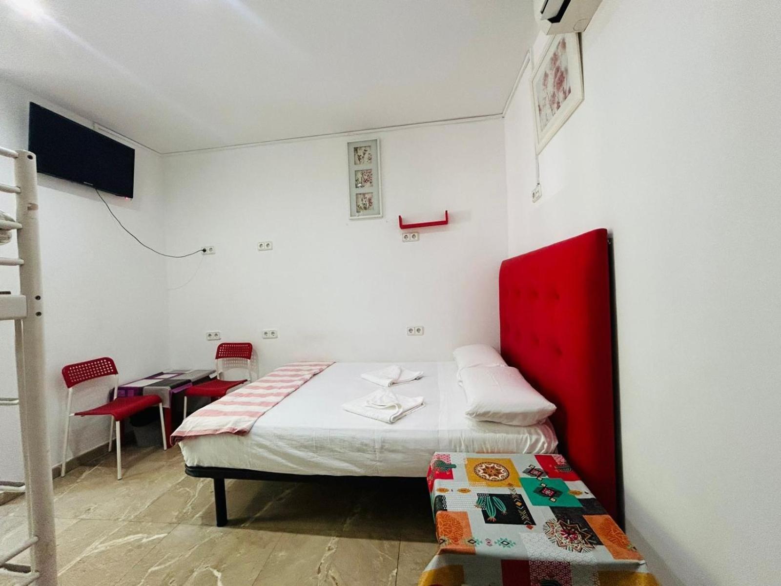 Hostal Granvia 628 Барселона Экстерьер фото